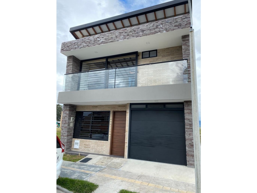 HERMOSA CASA EN VENTA SAN ANTONIO DE PEREIRA