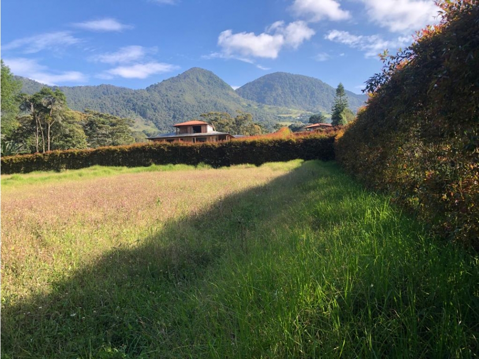 HERMOSO LOTE EN VENTA SECTOR CANADA EL CARMEN DE VIBORAL. Oportunidad. — foto 2