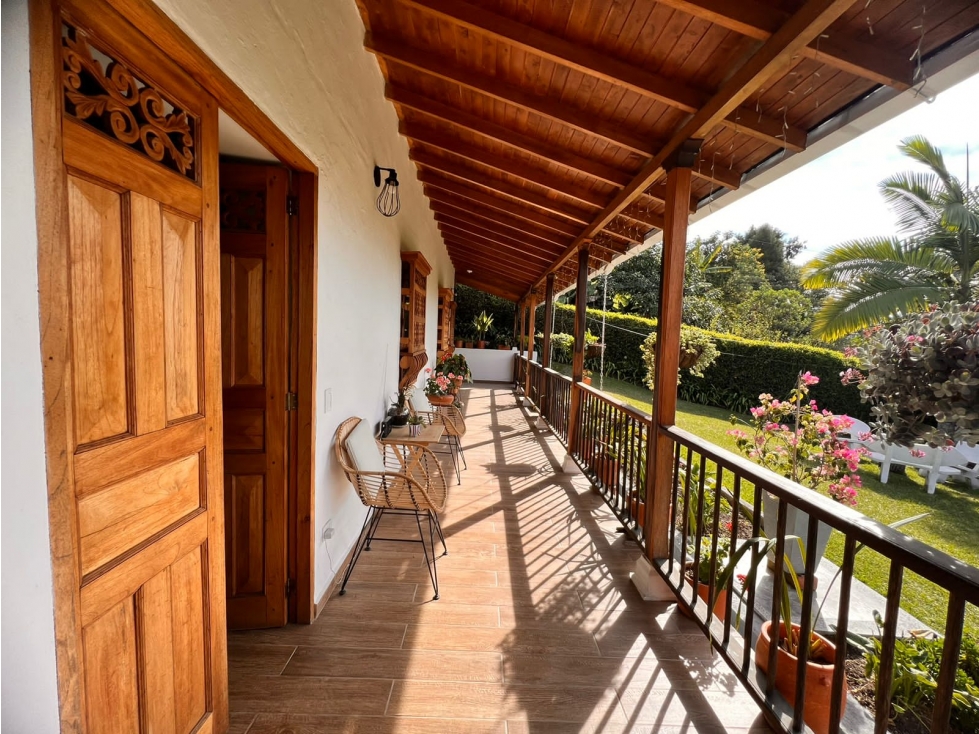 ENCANTADORA FINCA EN VENTA GUARNE CERCA AL AEROPUERTO - 2