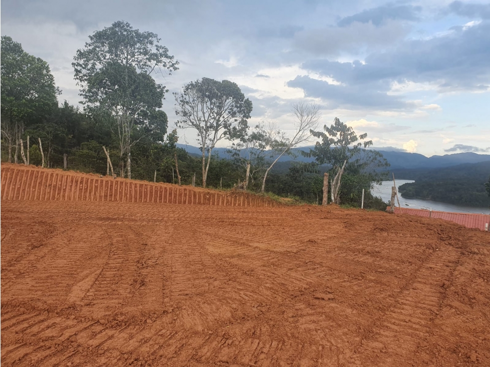 ESPECTACULAR LOTE EN VENTA EN SAN RAFAEL - ANTIOQUIA - 2