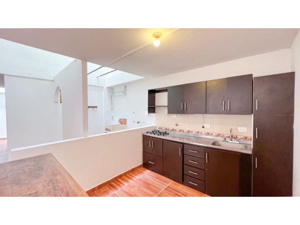 HERMOSA CASA EN VENTA EN SAN ANTONIO DE PEREIRA-RIONEGRO