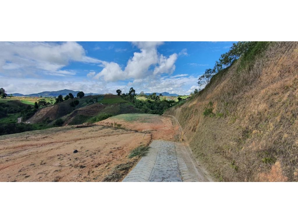 LINDO LOTE EN VENTA MARINILLA - 3