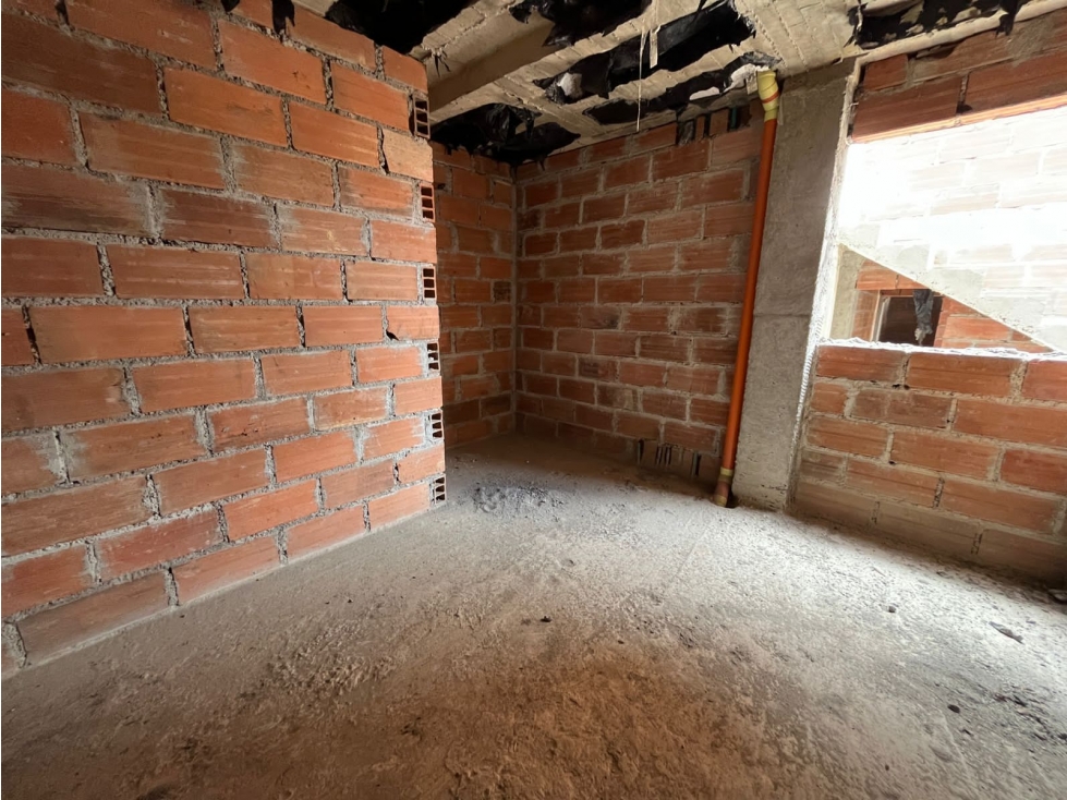 HERMOSA CASA DE TRES PLANTAS EN VENTA LA UNIÓN — foto 6