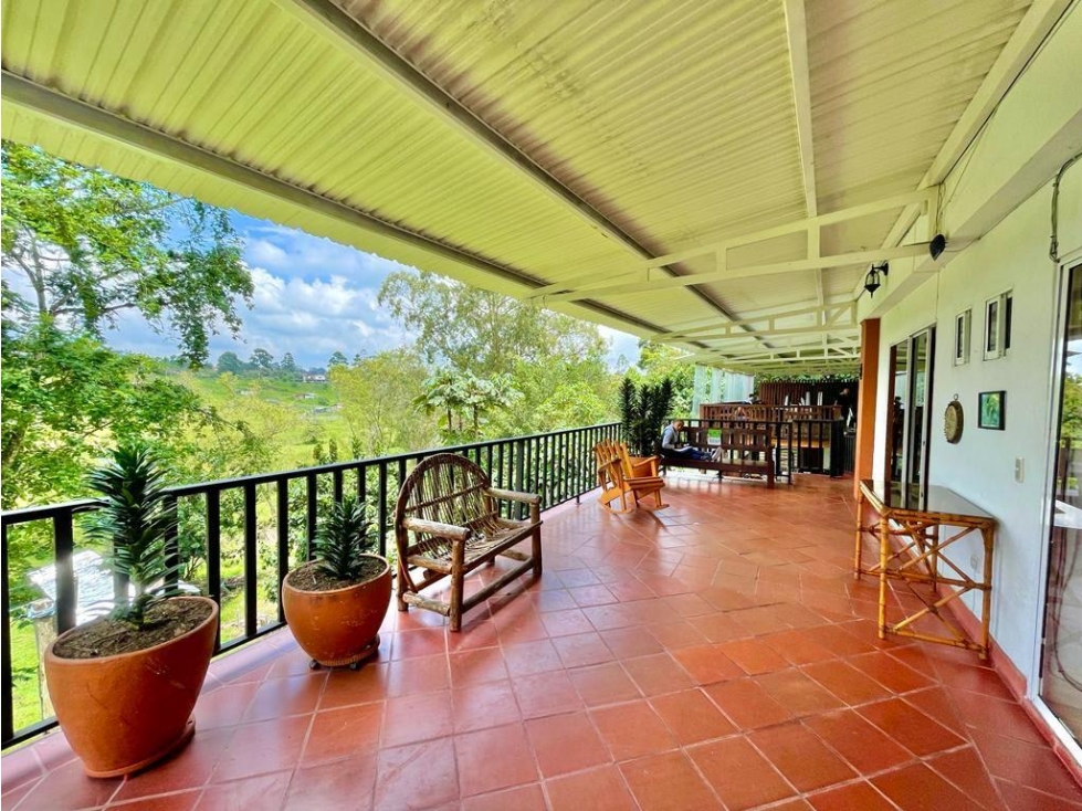 ESPECTACULAR FINCA HOTEL EN VENTA LLANOGRANDE - 2