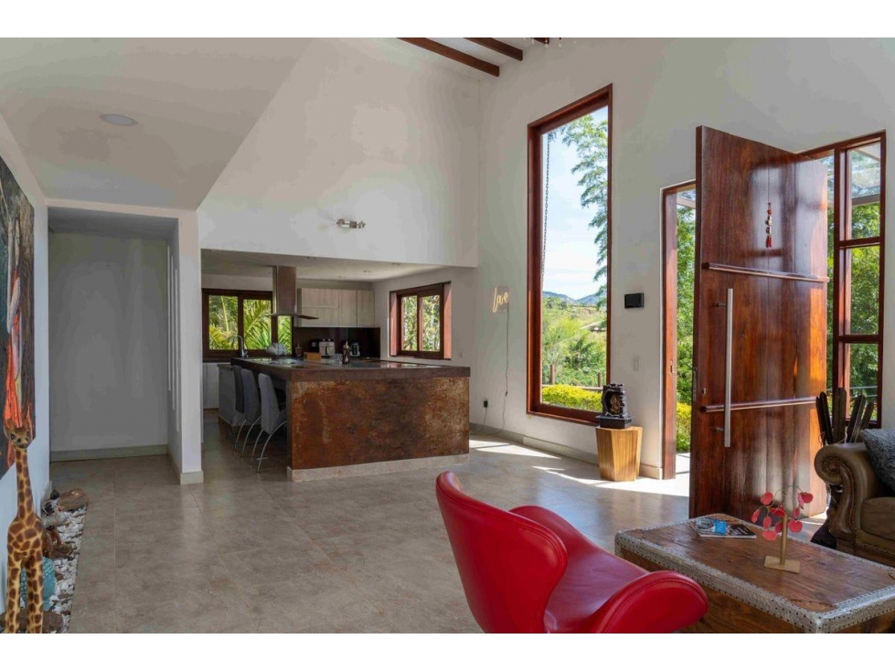 ESPECTACULAR FINCA EN VENTA GUATAPE - 2