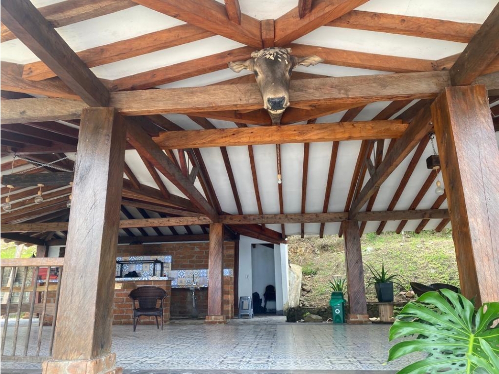 ESPECTACULAR FINCA EN VENTA COPACABANA - 2