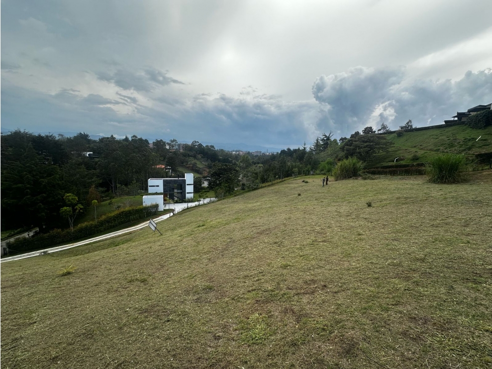 ENCANTADOR LOTE EN VENTA CERCA A SAN ANTONIO DE PEREIRA — foto 2