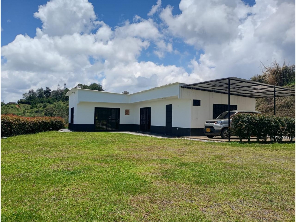 LINDA FINCA EN VENTA MARINILLA — foto 2