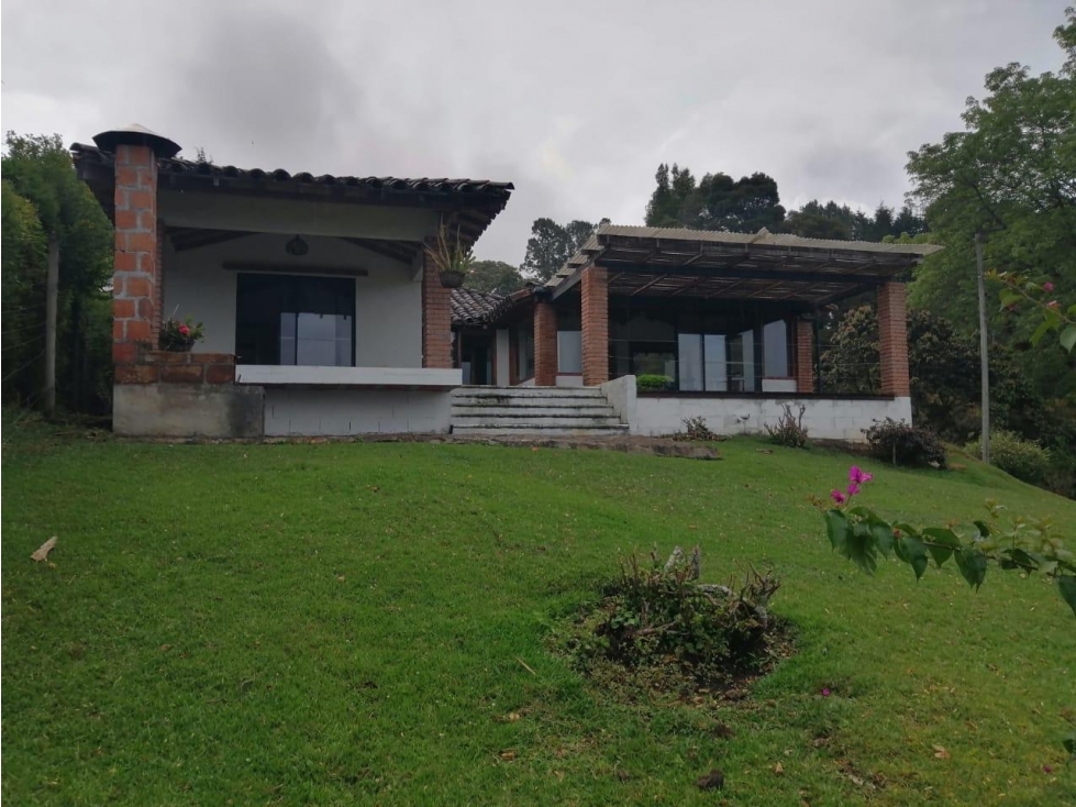 HERMOSA FINCA EN VENTA GUARNE — foto 2