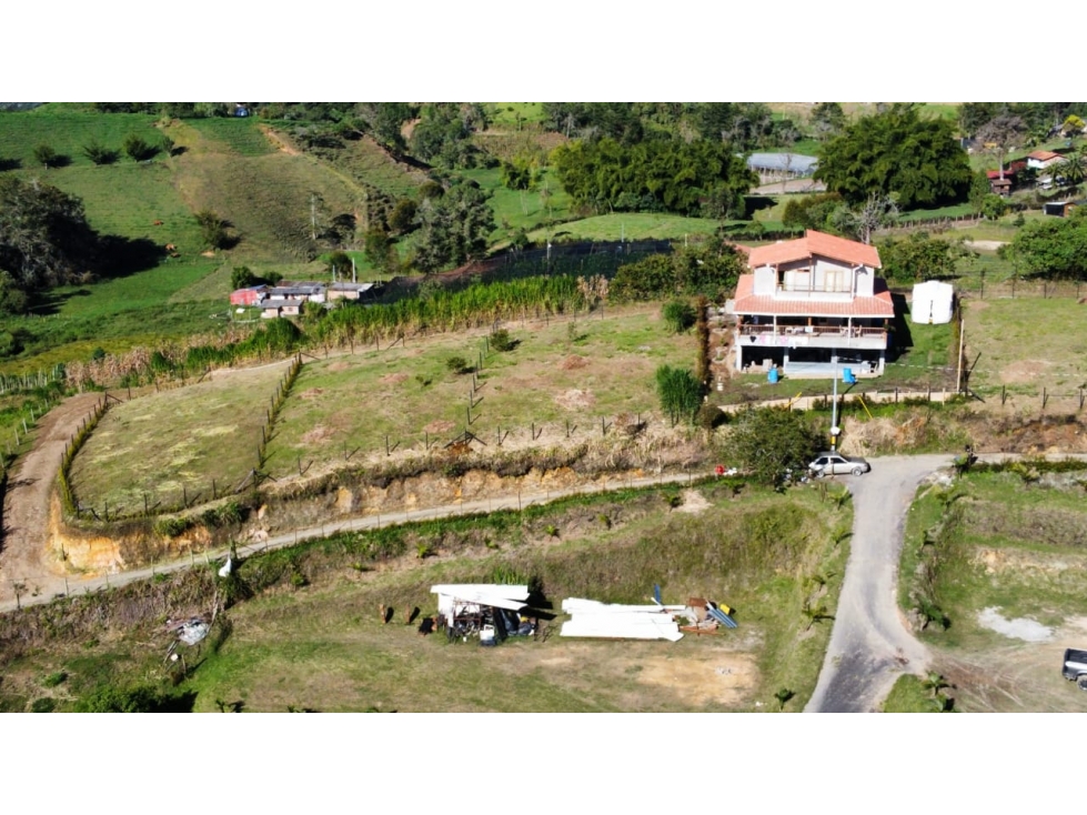 EN VENTA LOTE CAMPESTRE CON MUY BUENA UBICACIÓN — foto 2