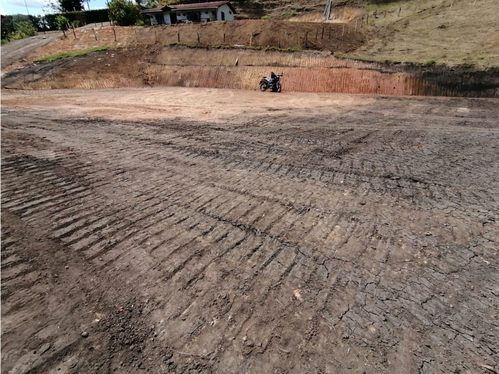 HERMOSO LOTE EN VENTA SAN VICENTE CERCA A LA AUTOPISTA — foto 2