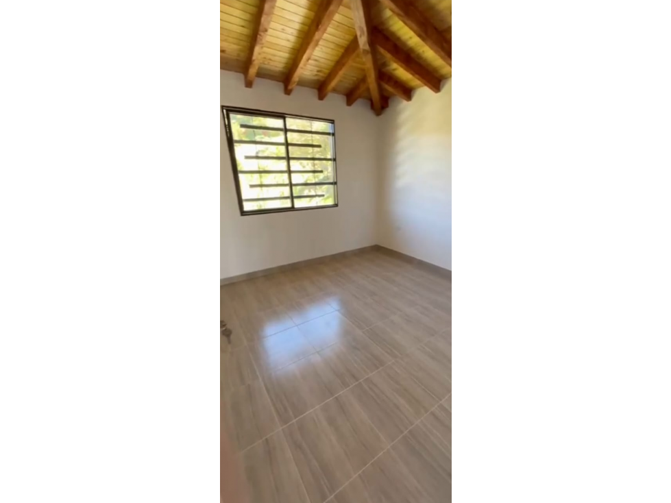 LINDA CASA FINCA EN VENTA MARINILLA — foto 2