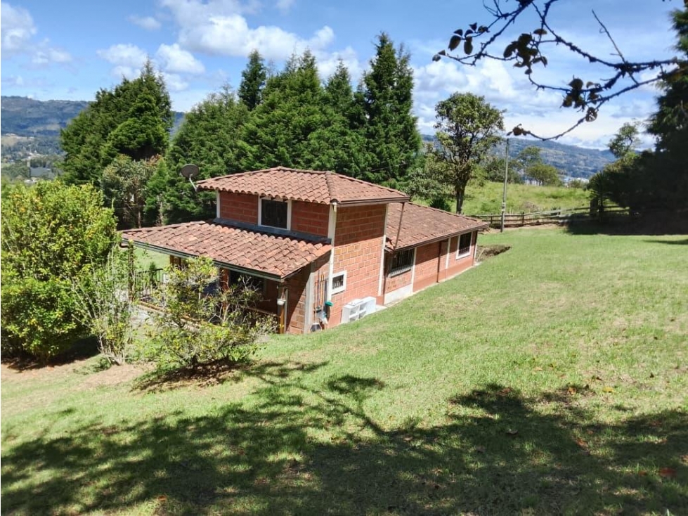 ENCANTADORA FINCA EN VENTA GUARNE — foto 4