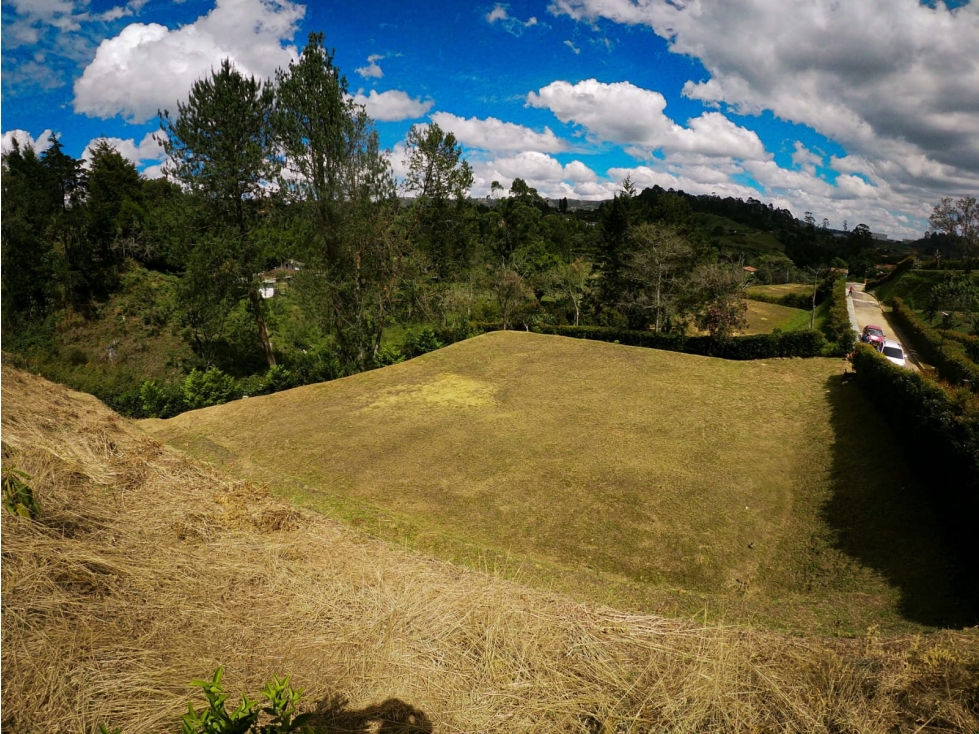 LINDOS LOTES EN VENTA EN PARCELACIÓN CON EXCELENTE VECINDARIO — foto 2