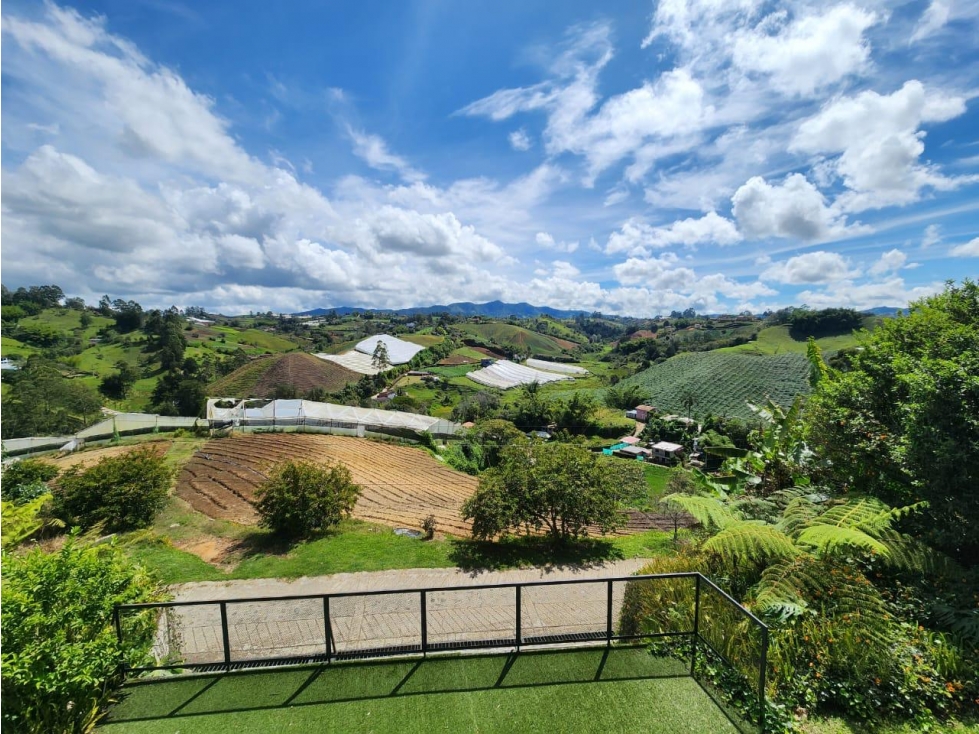 ESPECTACULAR FINCA EN VENTA MARINILLA — foto 2