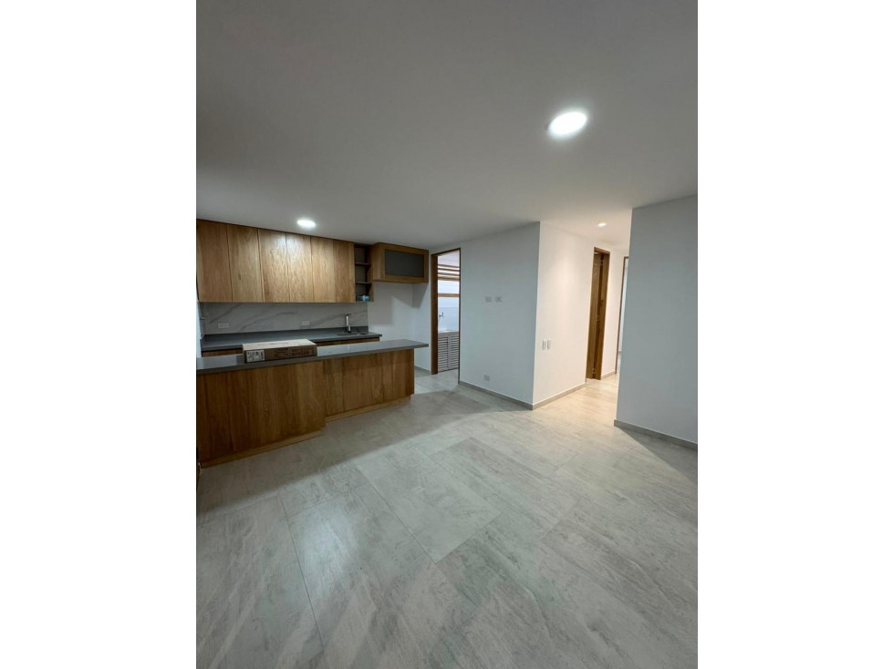 ACOGEDOR APARTAMENTO EN RENTA EL CARMEN DE VIBORAL — foto 2