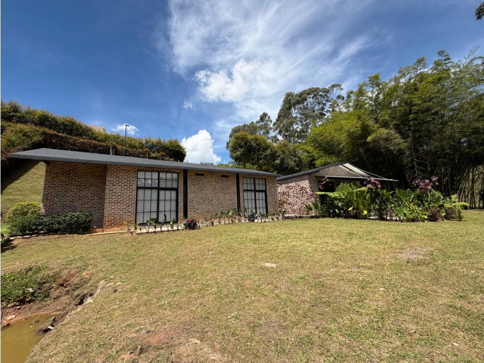 HERMOSA CASA FINCA EN VENTA EL CARMEN DE VIBORAL — foto 4