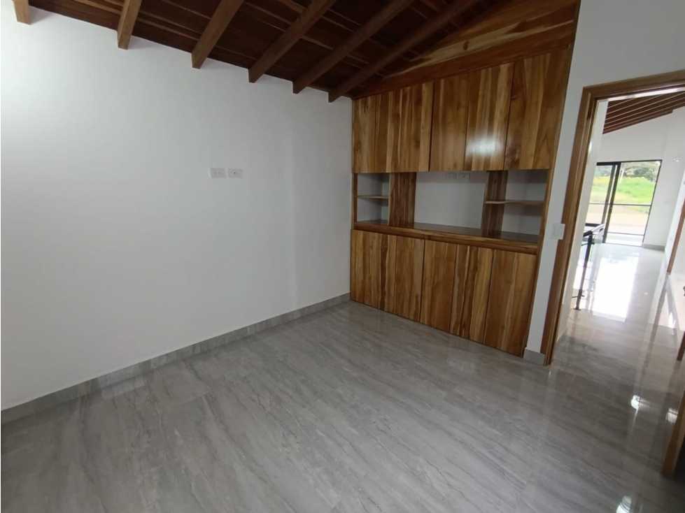 ESPECTACULAR CASA EN VENTA PARA ESTRENAR LA CEJA — foto 2