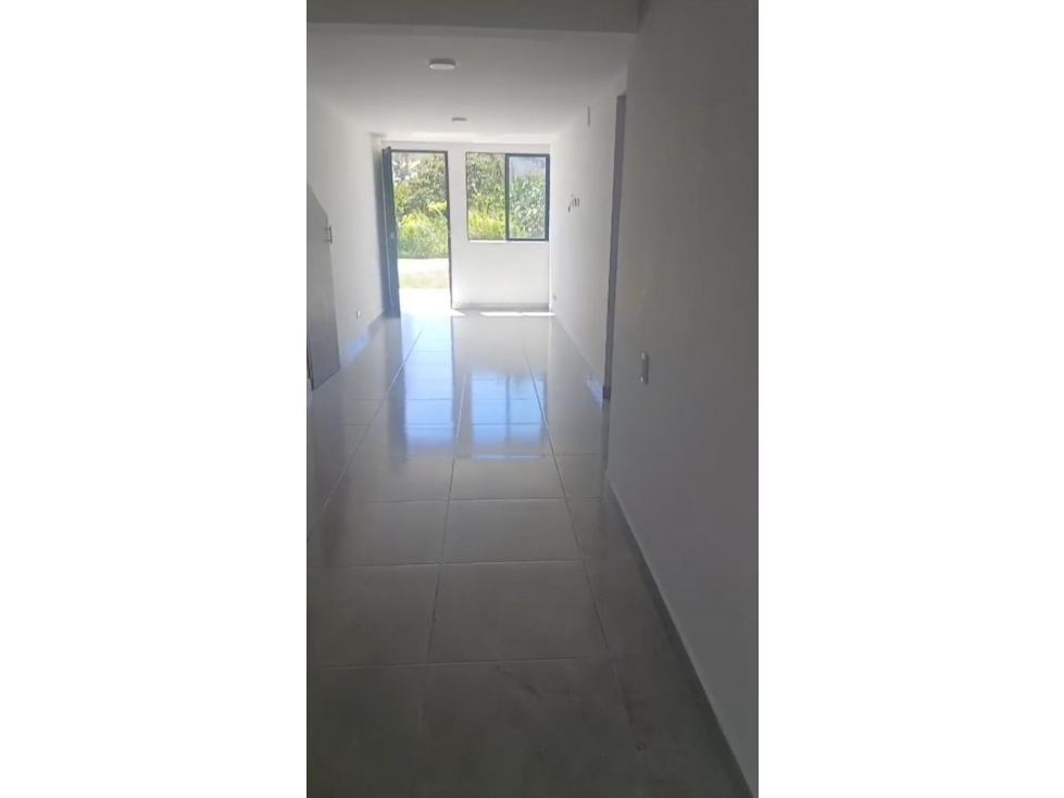 CONFORTABLE CASA EN VENTA EL CARMEN DE VIBORAL — foto 3