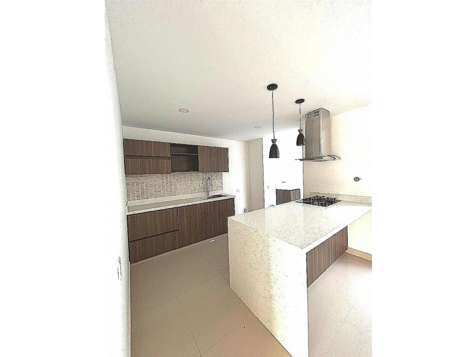 CONFORTABLE CASA EN VENTA LA CEJA