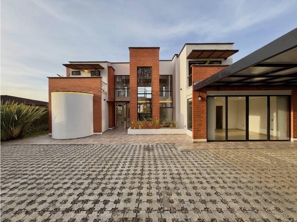 EXCLUSIVA CASA CAMPESTRE EN VENTA RIONEGRO