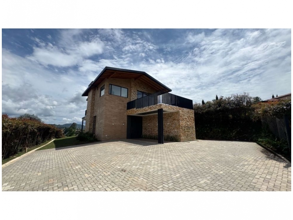 ESPECTACULAR CASA CAMPESTRE CON INIGUALABLE VISTA EN VENTA EL RETIRO — foto 2