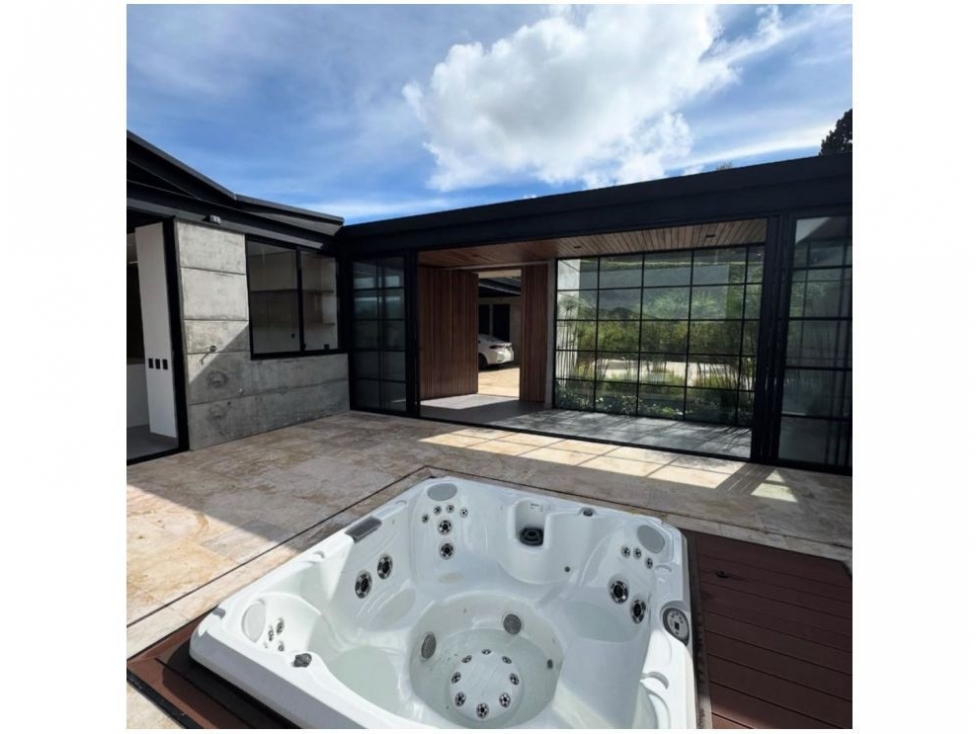 ESPECTACULAR CASA CAMPESTRE EN VENTA EL RETIRO — foto 2
