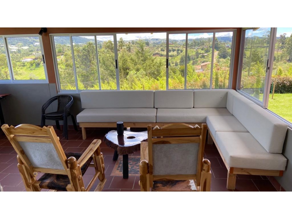 HERMOSA FINCA CAMPESTRE EN VENTA CERCA A LA AUTOPISTA MEDELLIN BOGOTA - 2