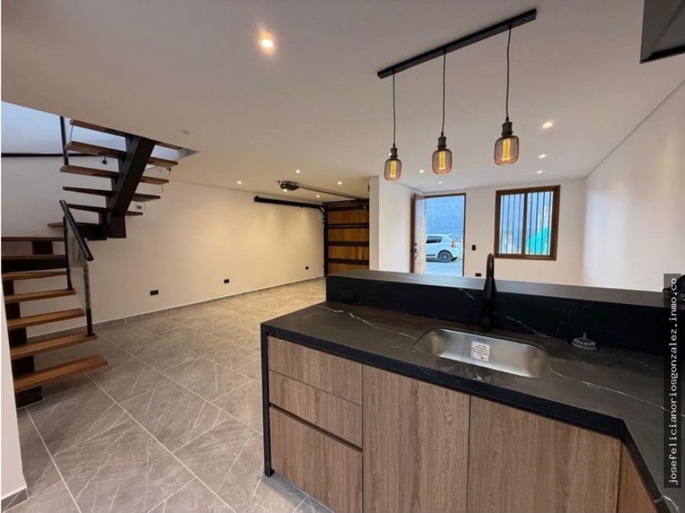 ESPECTACULAR CASA NUEVA EN VENTA LA CEJA — foto 2
