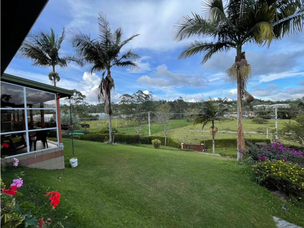 HERMOSA FINCA EN VENTA GUARNE — foto 2