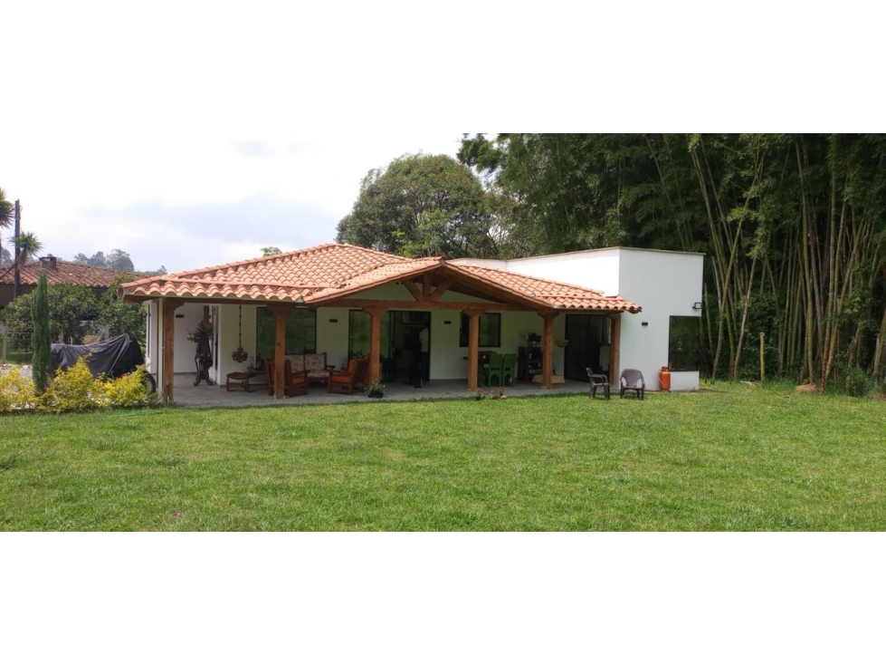 ENCANTADORA FINCA EN VENTA ENTRE MARINILLA Y SANTUARIO