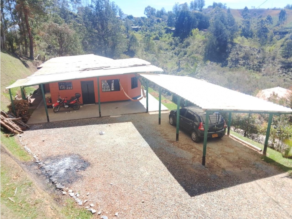 EN VENTA ESPECTACULAR FINCA EN SAN VICENTE CERCA A LA AUTOPISTA — foto 2