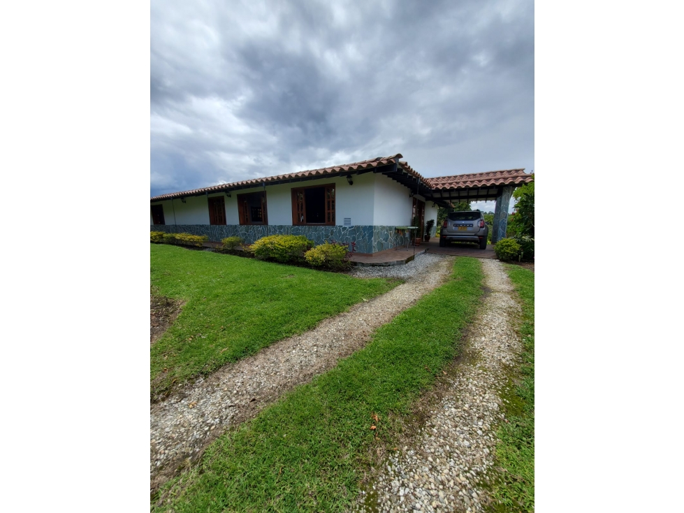 HERMOSA FINCA EN VENTA LLANOGRANDE RIONEGRO