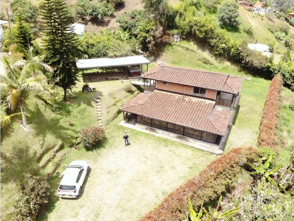 HERMOSA FINCA EN VENTA GUARNE — foto 2