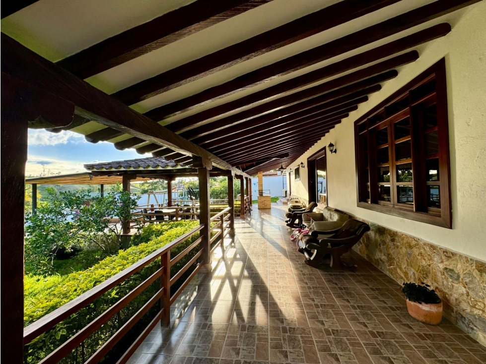 HERMOSA CASA FINCA COLONIAL URBANA EN VENTA EN EL CARMEN DE VIBORAL — foto 2
