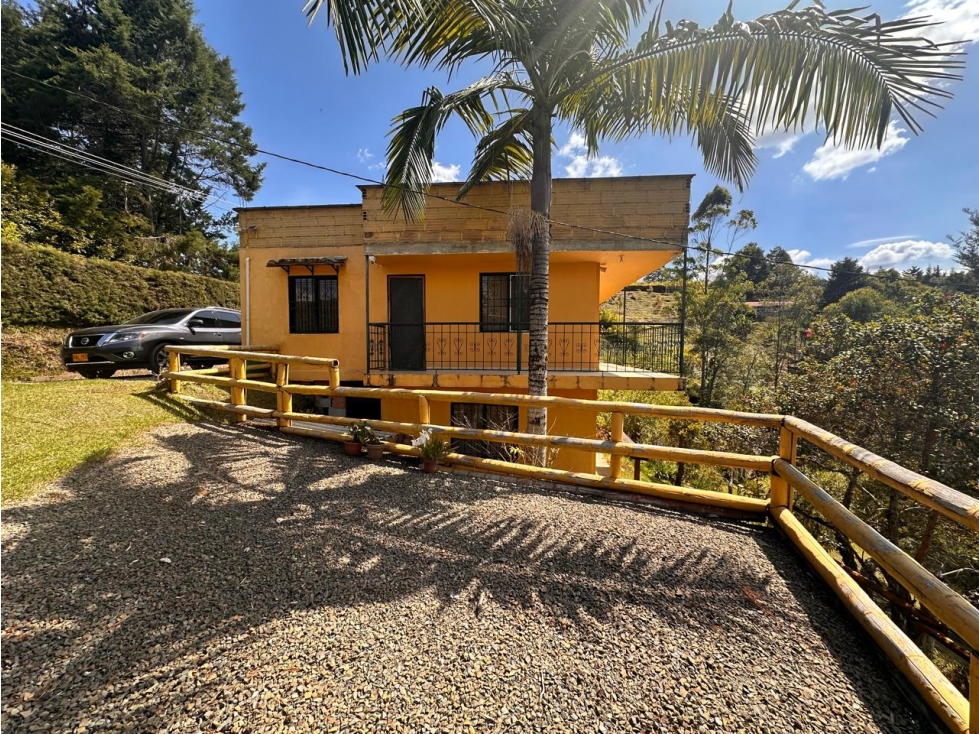 ENCANTADORA FINCA EN VENTA SECTOR AEROPUERTO APTA PARA SUBDIVIDIR — foto 2