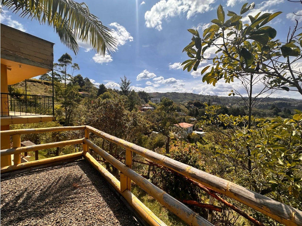 ENCANTADORA FINCA EN VENTA SECTOR AEROPUERTO APTA PARA SUBDIVIDIR — foto 3