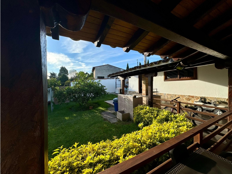 HERMOSA CASA FINCA COLONIAL URBANA EN VENTA EN EL CARMEN DE VIBORAL