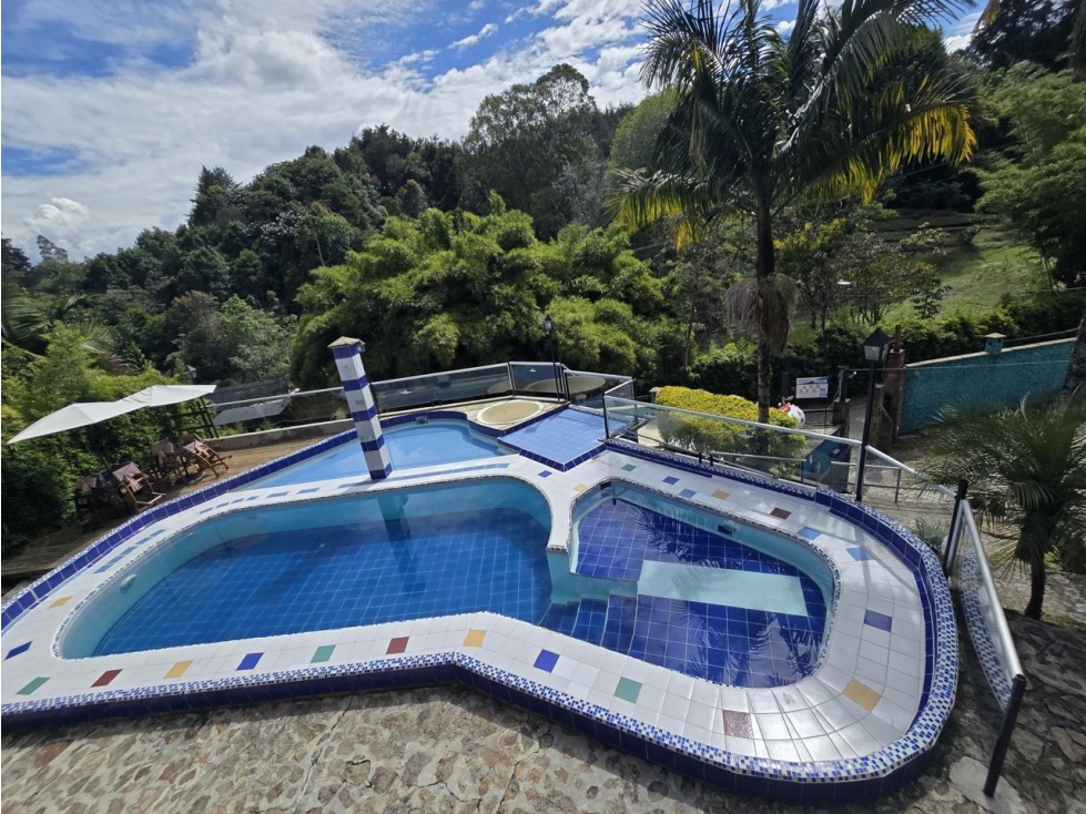 ENCANTADORA FINCA HOTEL TABLAZO LLANOGRANDE
