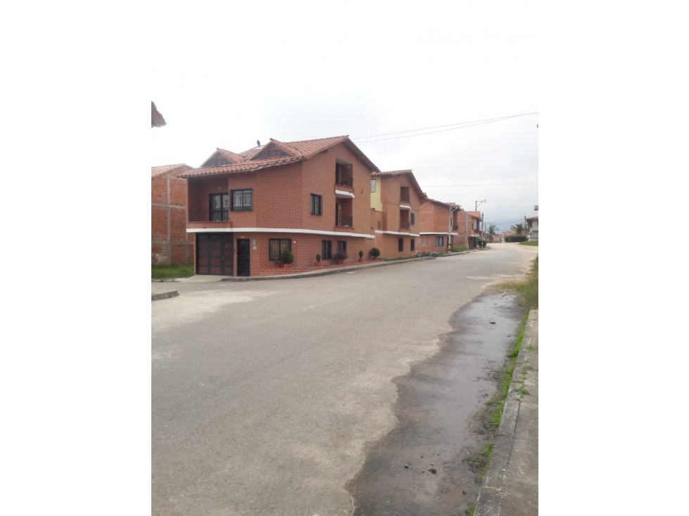 LINDOS LOTES URBANOS EN VENTA ESQUINEROS Y MEDIANEROS DE OPORTUNIDAD - 3