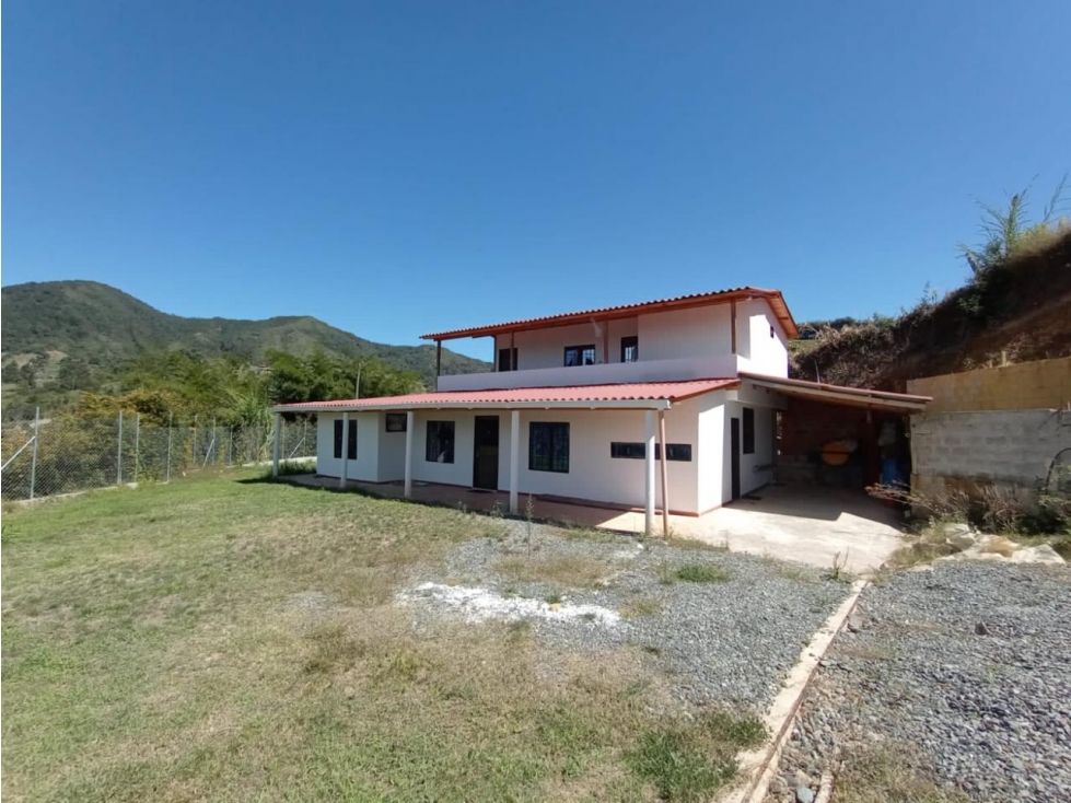 HERMOSA FINCA EN VENTA SANTUARIO - 3