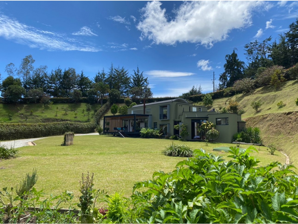 FINCA EN VENTA ENTRE SAN ANTONIO DE PEREIRA Y EL CARMEN DE VIBORAL