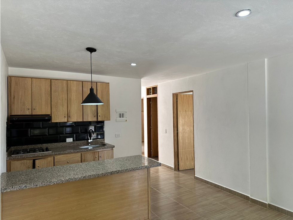 ENCANTADORA CASA EN VENTA EN SEGUNDO PISO EN EL CARMEN DE VIBORAL — foto 3