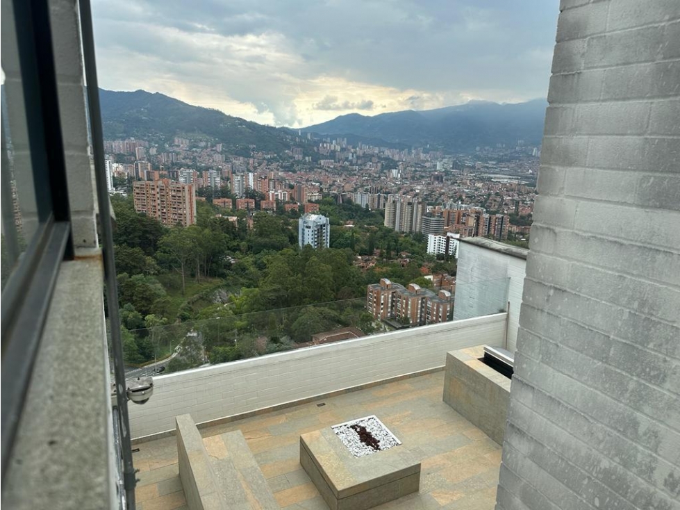 ENCANTADOR APARTAESTUDIO EN VENTA POBLADO MEDELLÍN — foto 3