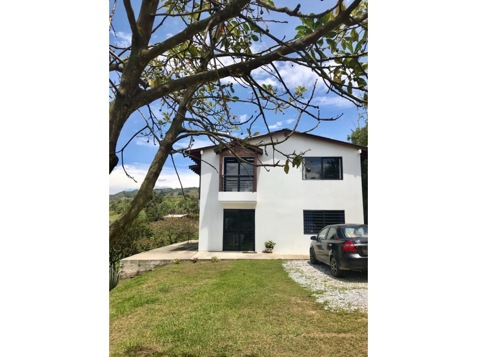 HERMOSA FINCA EN VENTA MARINILLA CERCA AL PEÑOL