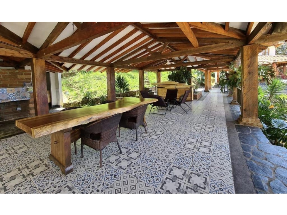 ESPECTACULAR FINCA EN VENTA COPACABANA - 3