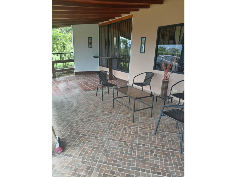 ENCANTADORA FINCA EN VENTA GUARNE — foto 3