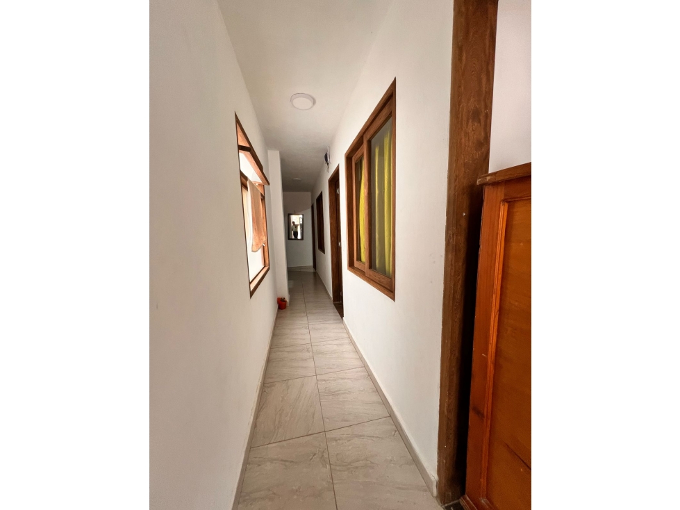 SE VENDE HERMOSO APARTAMENTO EN SEGUNDO PISO... SECTOR CAMPO ALEGRE. — foto 3