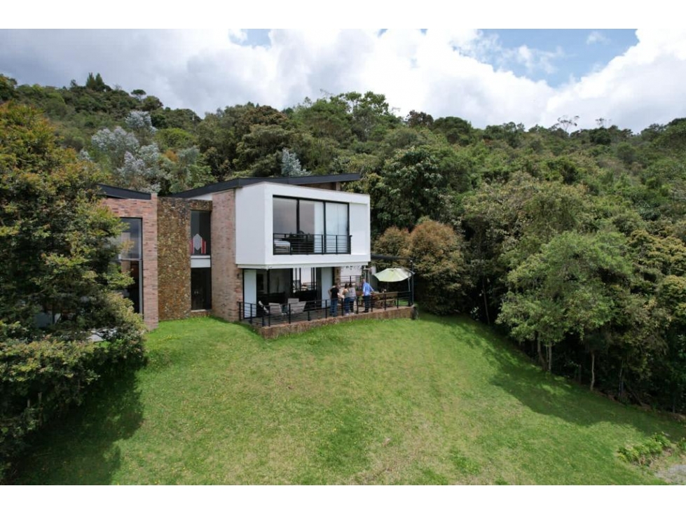 ENCANTADORA CASA FINCA EN VENTA ALTO DE PALMAS