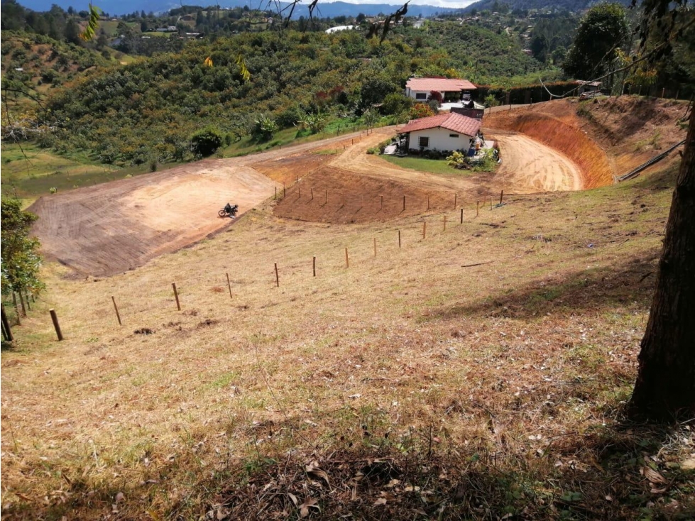 LINDA FINCA EN VENTA SAN VICENTE CERCA A LA AUTOPISTA — foto 3